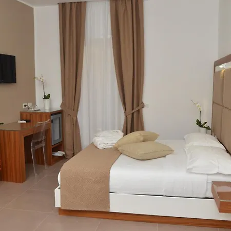 Bed & Breakfast La Movida Naples