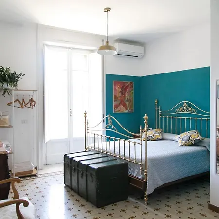 A Casa Di Nina Naples