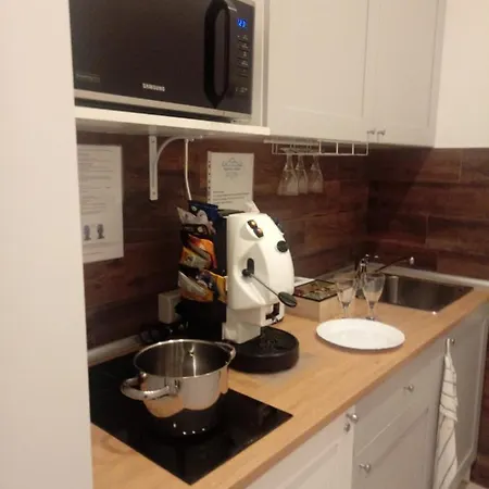 Palepoli House Bed & Breakfast