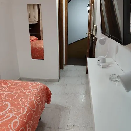 La Dimora Di Bronzo Guest house