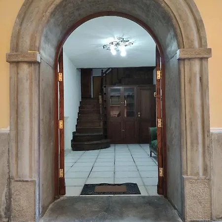La Dimora Di Bronzo Guest house