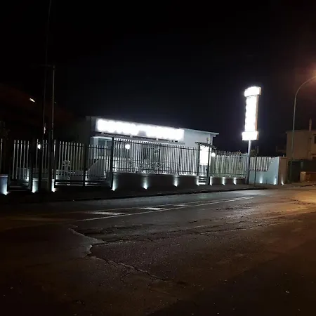 Metrò Hotel 3*