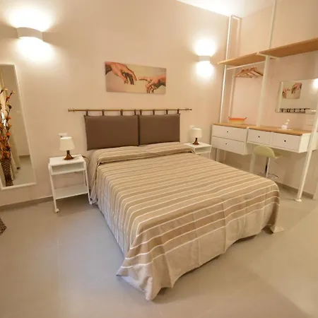 Dioclezianorooms Bed & Breakfast Naples