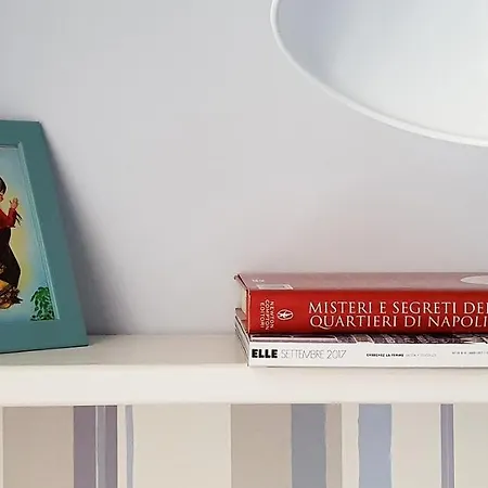 Viky's לינה וארוחת בוקר נאפולי