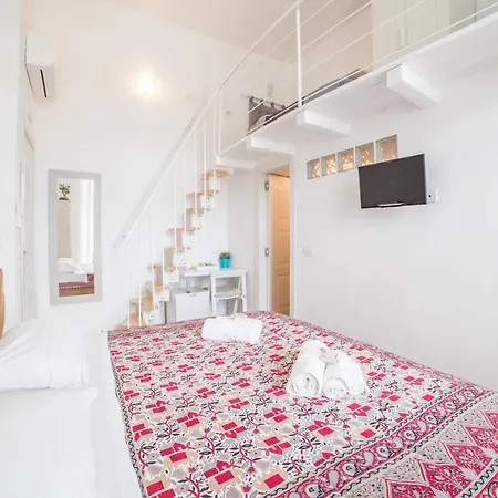 Bed In *