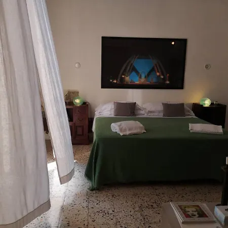 Primopiano Bed & Art Bed & Breakfast