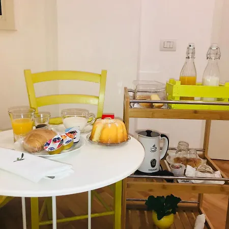 Il Faro Di Serapide Bed & Breakfast *