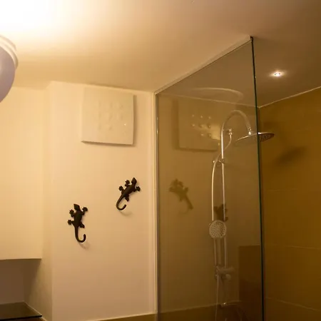 Schiara Bed & Breakfast Naples