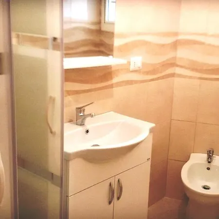 فندق مبيت وإفطار Domusrealstella