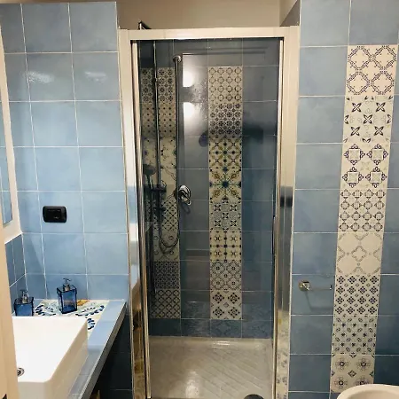 Domus 25 2* Neapel