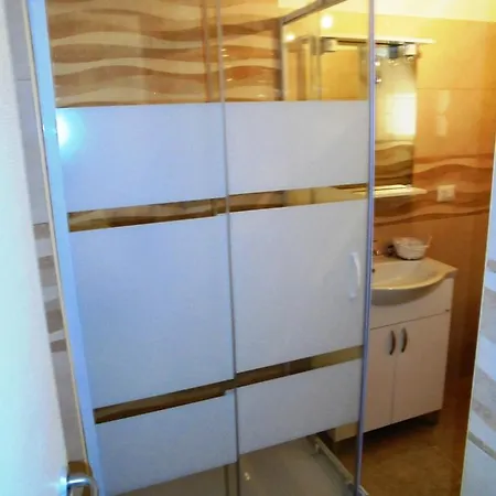 Domusrealstella 2*