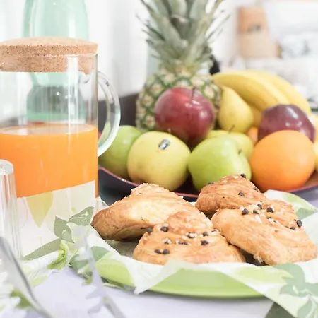 Starnone Bed&book Bed & Breakfast Naples