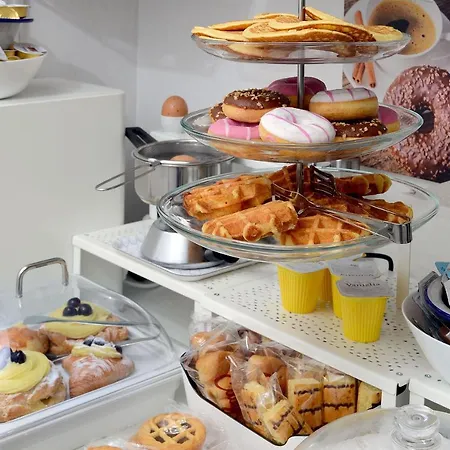 Bed & Breakfast Station