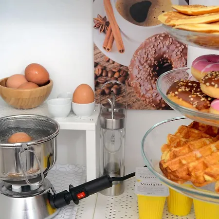 Bed & Breakfast Station *
