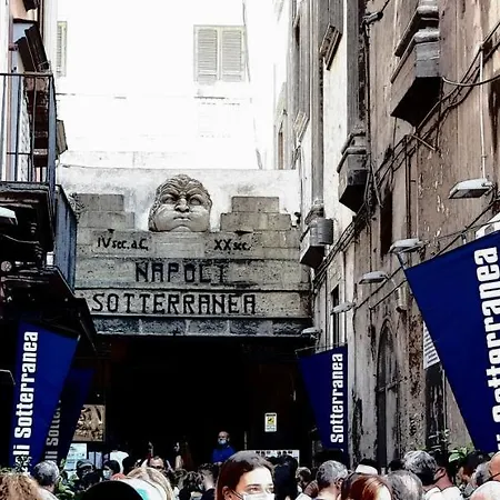 Domus Armenio Bed & Breakfast Naples