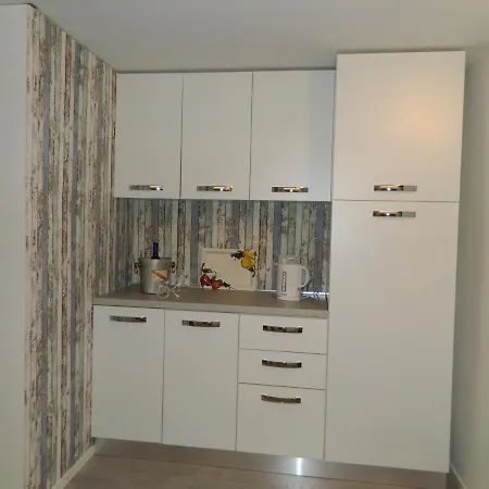Apartment Nini Short Lets