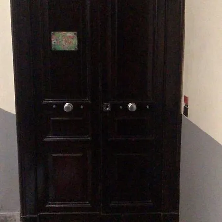 Flower's House Bed & Breakfast