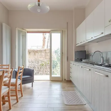 Casa Il Pino * Naples