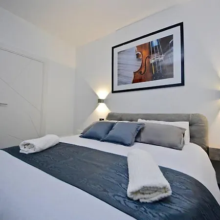 Apartment Quarantotto *