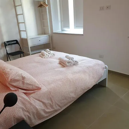 Maga Station Bed & Breakfast *