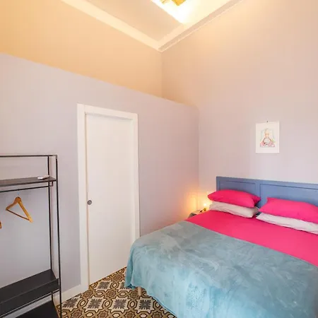 فندق مبيت وإفطار Le Chiavi Di Casa نابولي