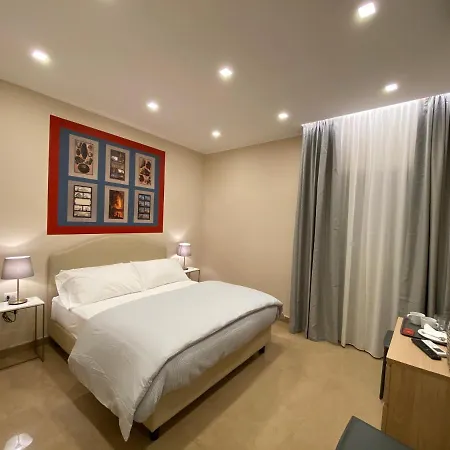 Mdc Luxury * Naples
