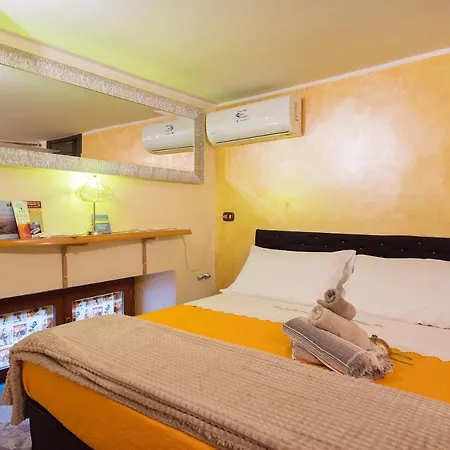 Le Stanze Di Mimi Bed & Breakfast Napels