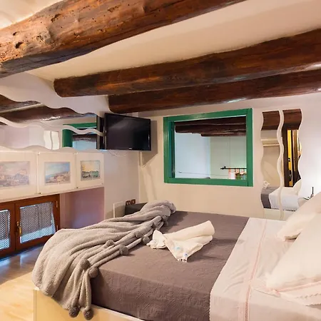 Le Stanze Di Mimi Bed & Breakfast Napels