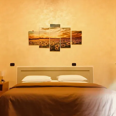 Maria 3* Naples