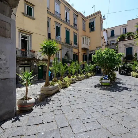 Via Cappella Vecchia 24 - Giù *