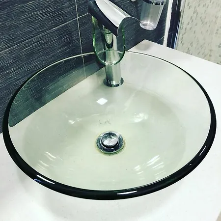 Easyhomeinnaples בית הארחה