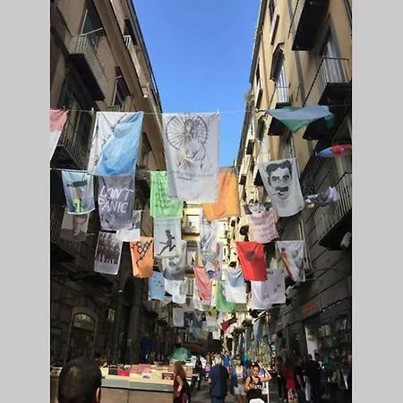 Ambo Su Apartment *