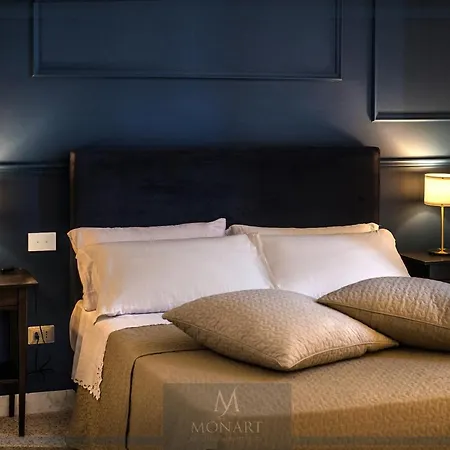 Monart Hospitality Cavour 2* Naples