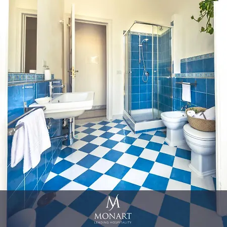Monart Hospitality Cavour Bed & Breakfast 2*