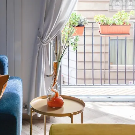 Apartment Moderno Nel Centro Storico Naples