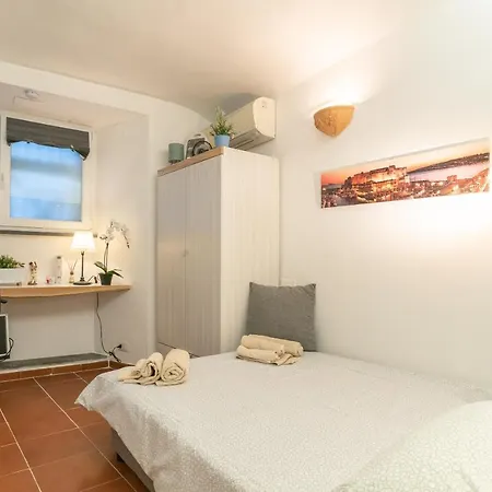 Holiday home Donnare Casavacanza - Historic Center Of