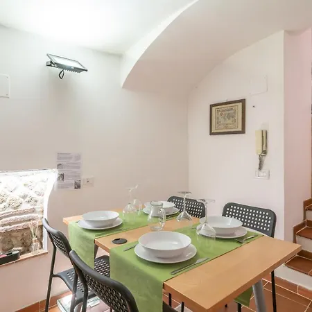 Holiday home Donnare Casavacanza - Historic Center Of