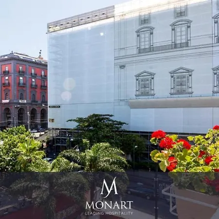 Monart Hospitality Cavour Bed & Breakfast 2*