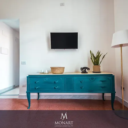 Monart Hospitality Cavour 2* Naples