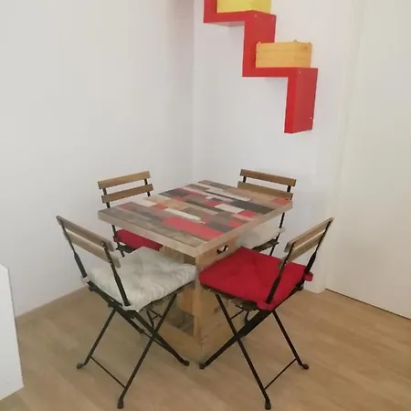 Appartamento Otto Di Denari Con Terrazzino Relax