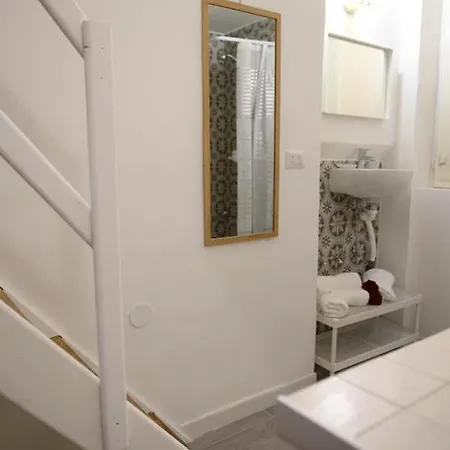Apartment Central Guest House *