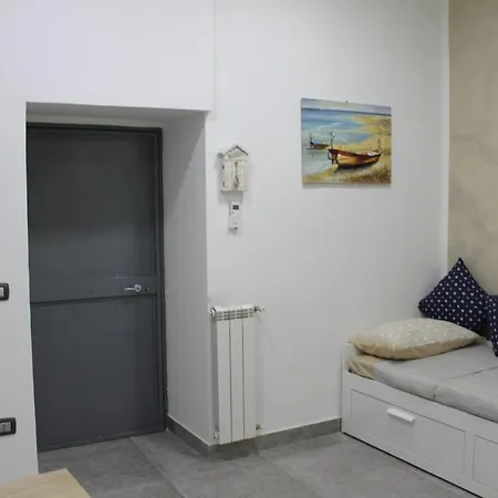 Riccia, Frolla E Babbà * Napoli