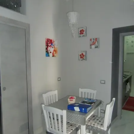 Aaron2 Apartman *