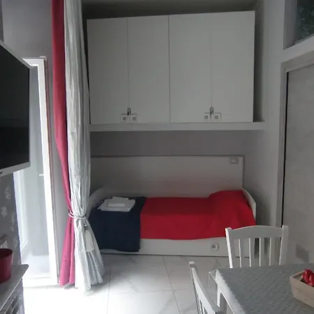 Aaron2 Apartman