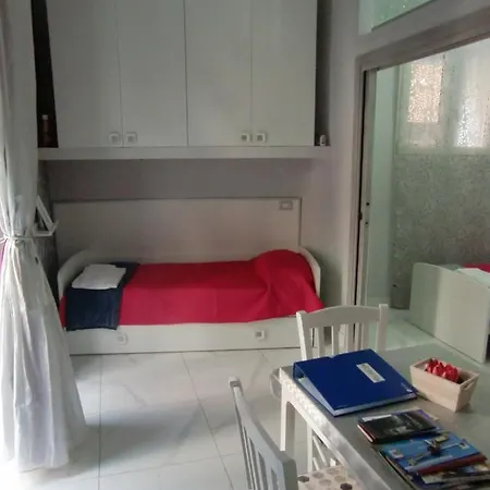 Aaron2 Apartman Nápoly