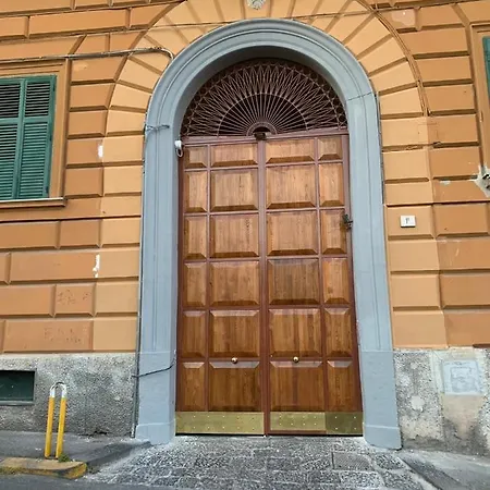 Miranda Nel Cuore Del Vomero Apartment *
