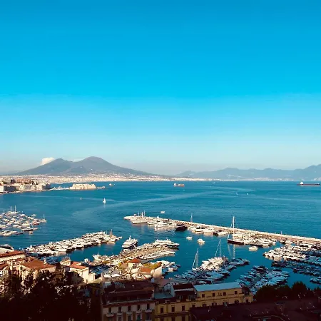 Oda ve Kahvaltı Da Vivere Napoli