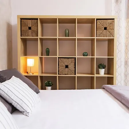 Apartment A Due Passi Da Via Duomo By Wonderful Italy