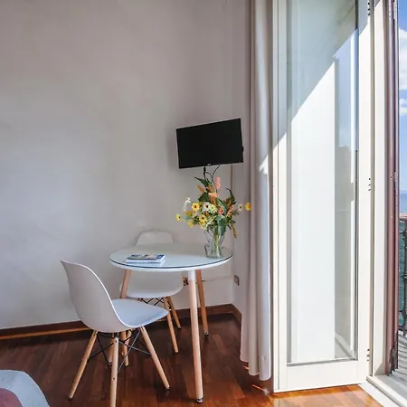 Napolicentro Mare - Sea View & B&B