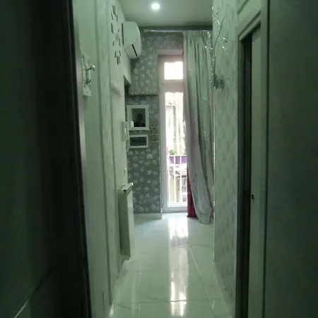 Aaron2 Apartman *